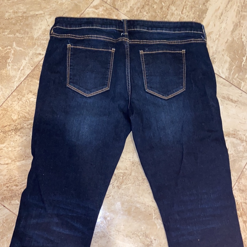 Capris - Picture 3 of 4